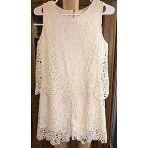 Rebellion cream Sleeveless Lace Material Casual Elegant romper Large